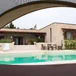 ヴィラ Franca ノーチ
