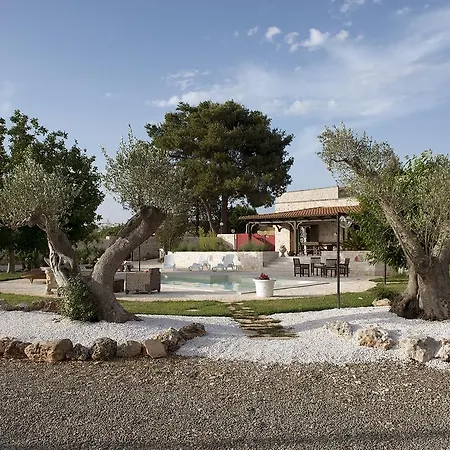 Franca Villa Noci