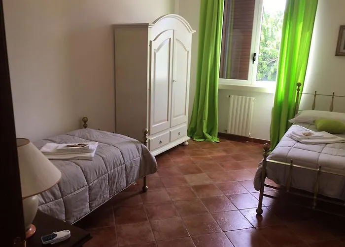 Franca Villa Noci